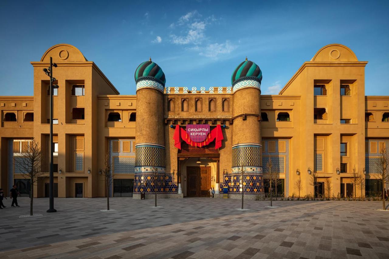 Karavansaray Turkistan Harbour Hotel -Flying Theatre Access Buitenkant foto The main entrance of the shopping centre