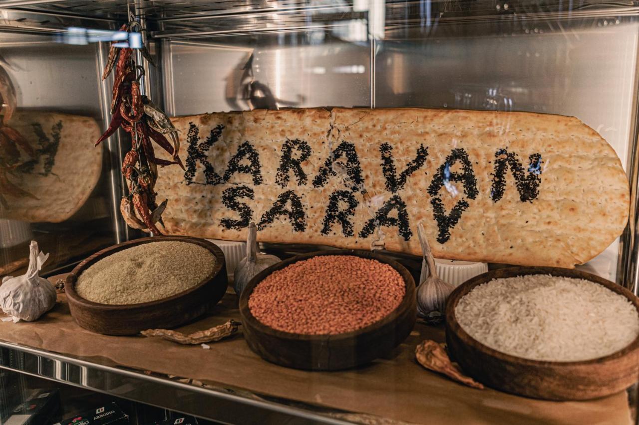 Karavansaray Turkistan Harbour Hotel -Flying Theatre Access Buitenkant foto Karaköy's traditional bread