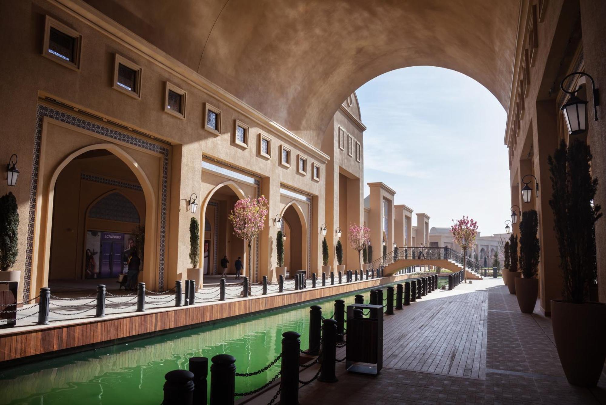 Karavansaray Turkistan Harbour Hotel -Flying Theatre Access Buitenkant foto The Venetian Resort